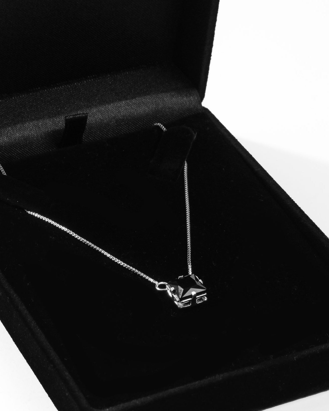 Escapulário Petra Sanctum